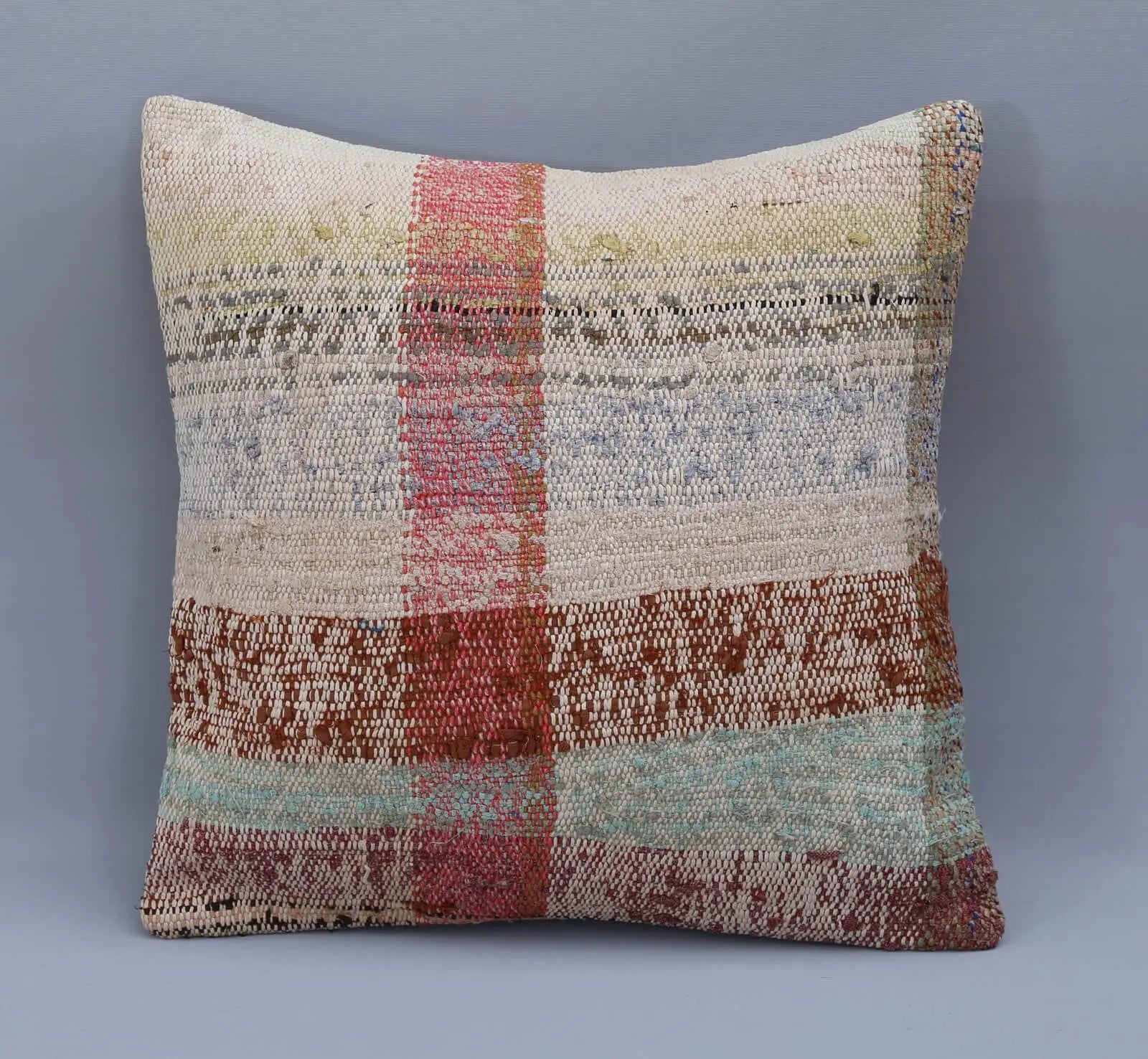 RC 27123 1 BEIGE PILLOWS